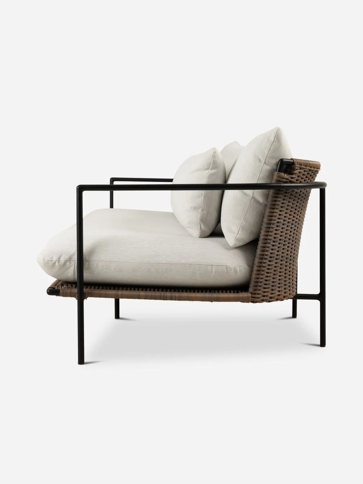 Eldric Outdoor Sofa – Natural Finish