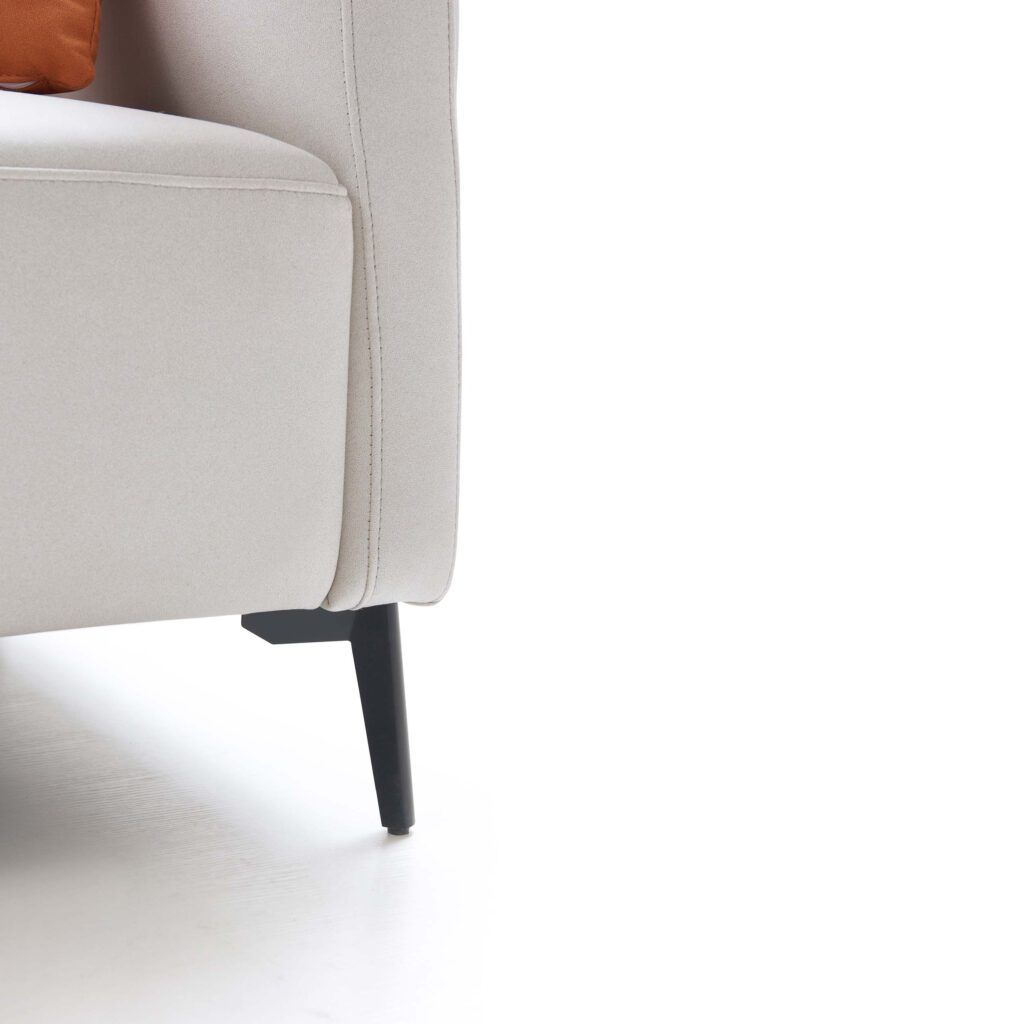 Westbroc 4-Seater Sofa with Right Chaise – Off White