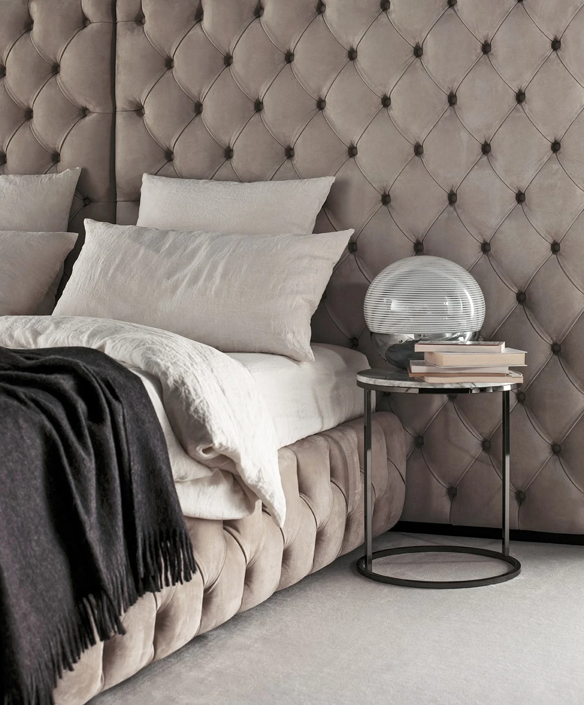 Meridiani TUYO Grand Tufted Bed