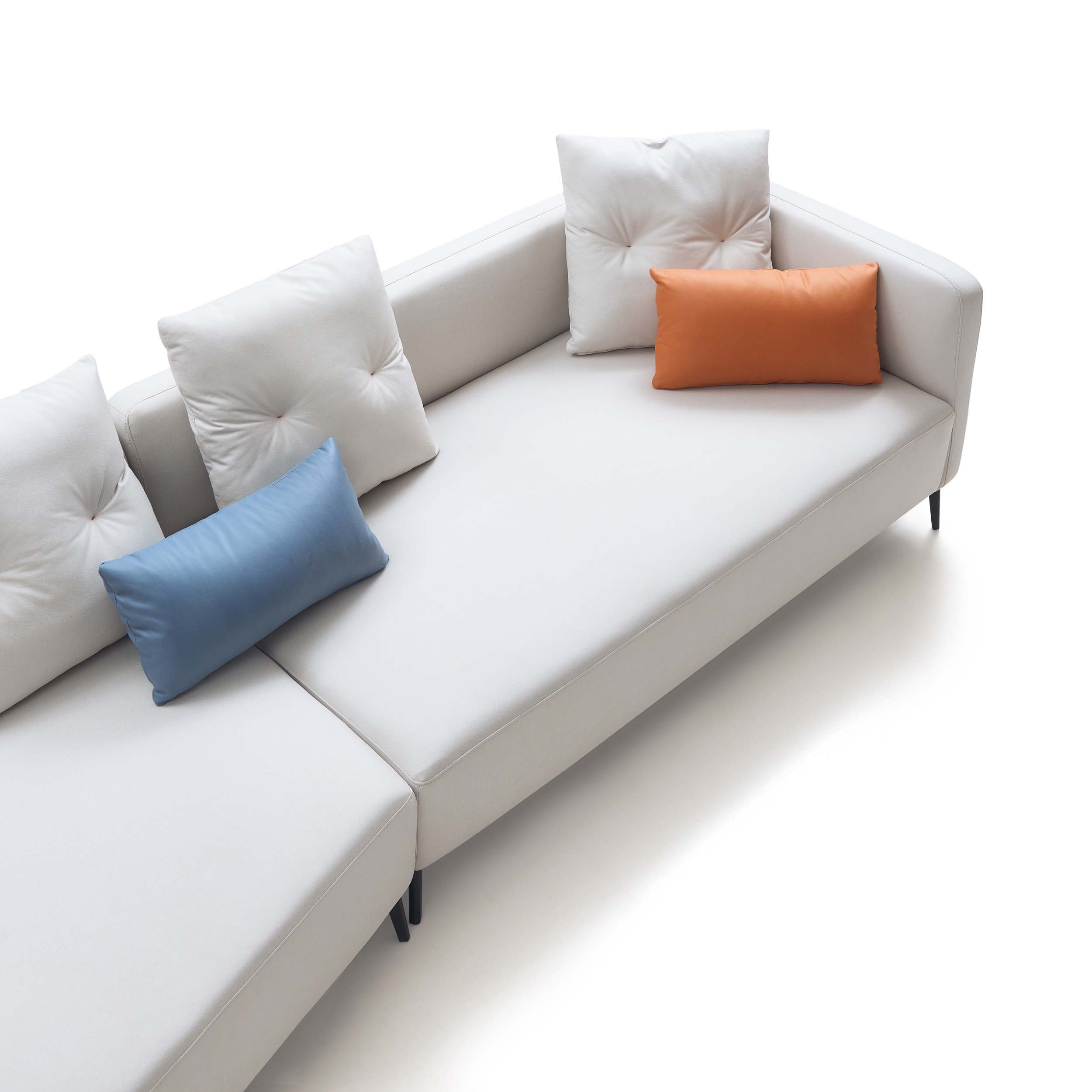 Westbroc 4-Seater Sofa with Right Chaise – Off White