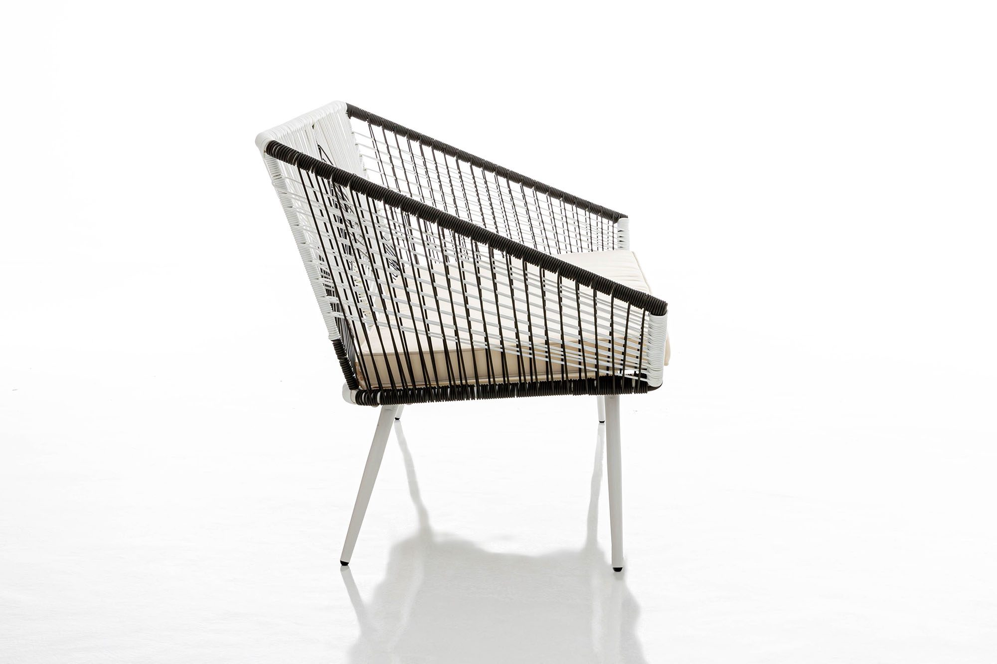 Roberto Rattan 2-Seater Outdoor Sofa